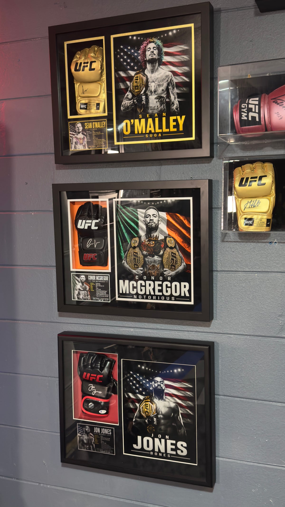 Alex Pereira “Poatan” Signed UFC Glove Shadow Box – Icon Black Series 1 of 10