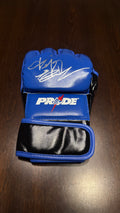 Fedor Emelianenko signed blue PRIDE MMA glove with silver autograph, Beckett witnessed