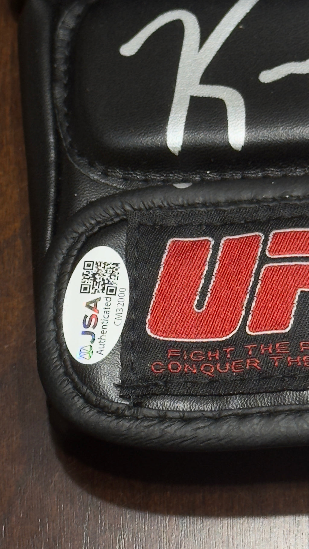 Kamaru Usman autographed UFC glove JSA authenticated CM32000