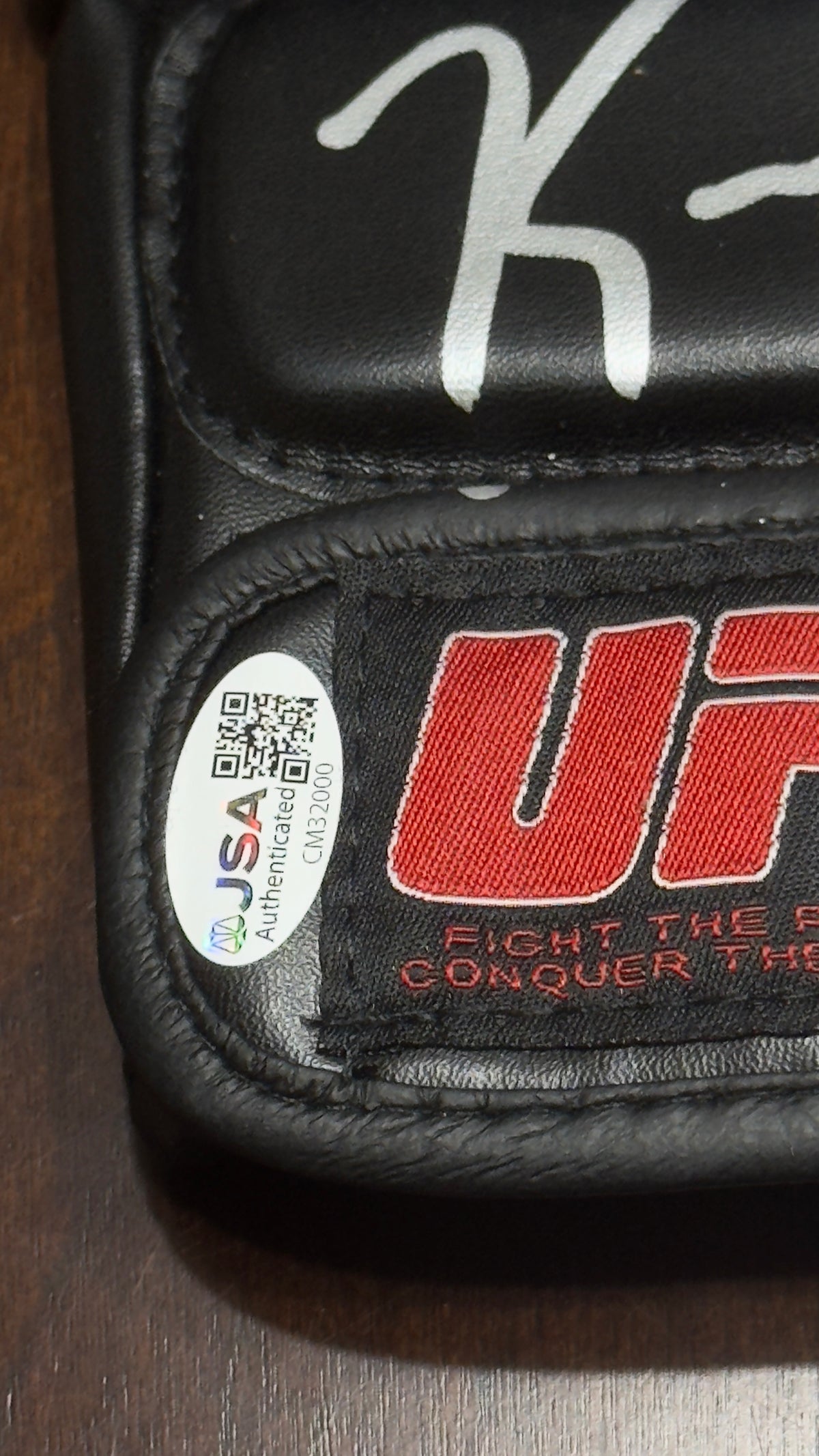 Kamaru Usman autographed UFC glove JSA authenticated CM32000