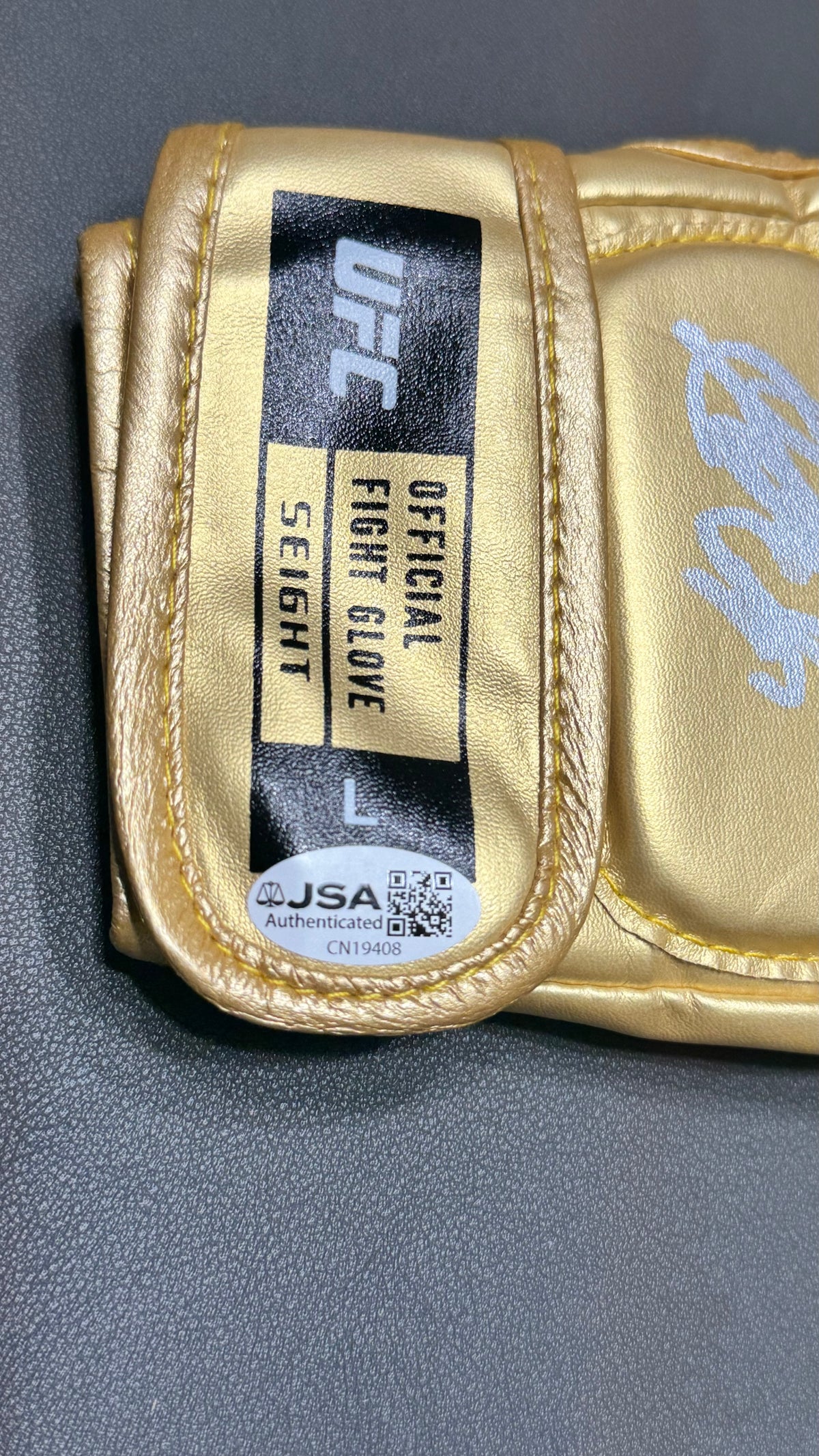 Islam Makhachev Signed Gold UFC MMA Glove — JSA Authenticated